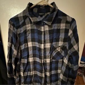 TORRID WOMANS FLANNEL